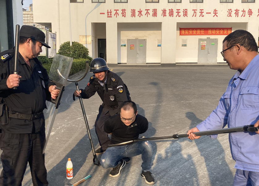 加強(qiáng)反恐演練  提升反恐意識(shí)